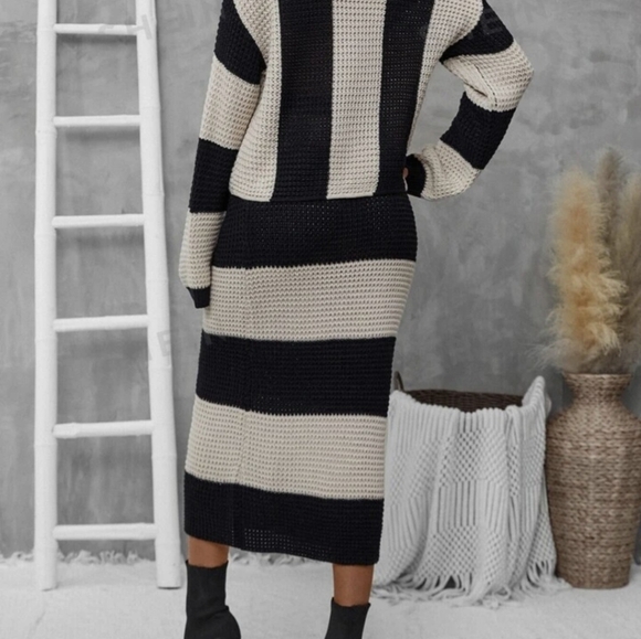 Striped Crochet 2 Piece Set - Picture 3 of 4